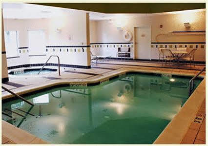 Fairfield Inn And Suites By Marriott Strasburg Shenandoah Valley Exterior foto
